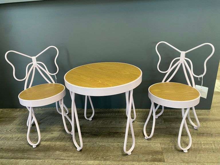 Childrens table and chairs set shackelton auctions inc 