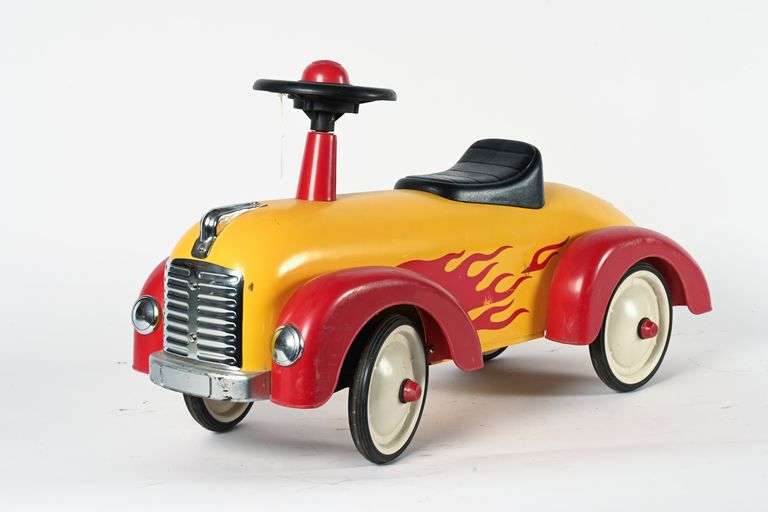 MODERN SCHYLLING HOT ROD RIDE-ON CAR - Shackelton Auctions Inc.