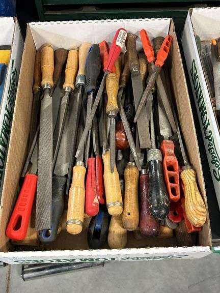 BOX OF ASSORTED FILE - Shackelton Auctions Inc.