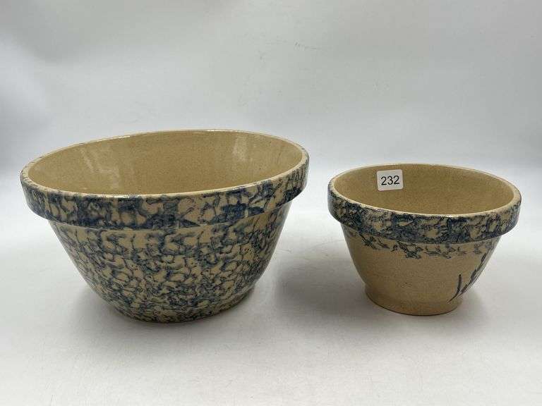 The Timeless Elegance of Roseville Spongeware Bowls: A Study of Their History, Design, and Cultural Significance