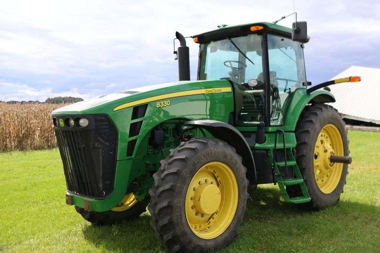 2007 JOHN DEERE 8330 MFWD TRACTOR - Shackelton Auctions Inc.