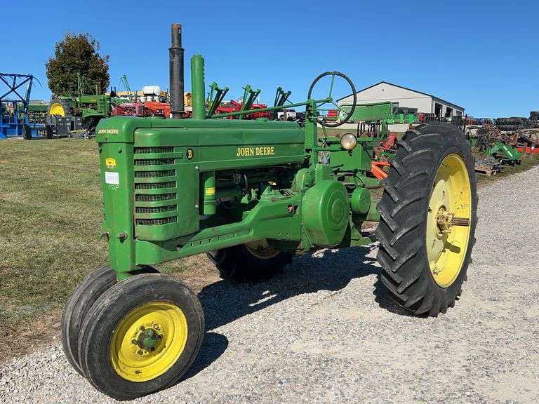 1951 JOHN DEERE 'B' TRACTOR