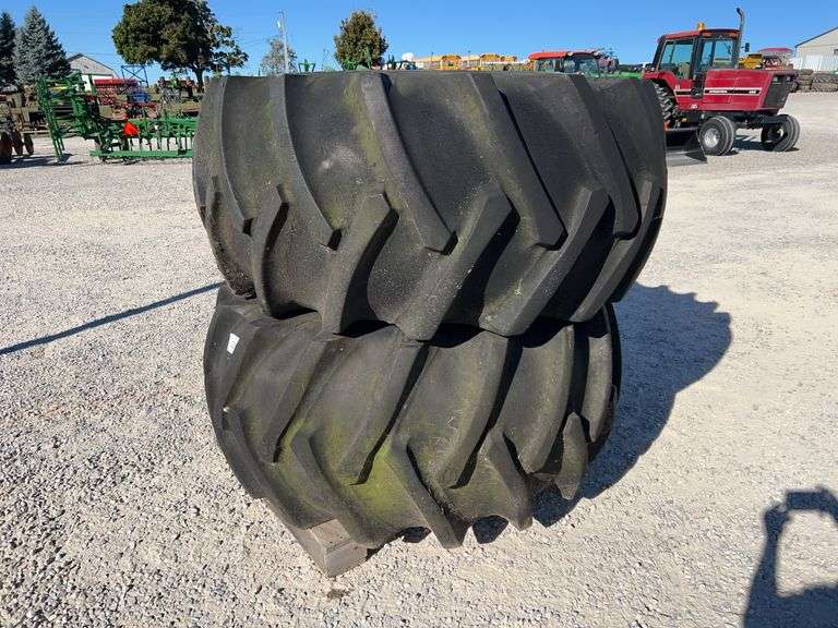 2- 28L26 COMBINE TIRES ON RIMS - Shackelton Auctions Inc.