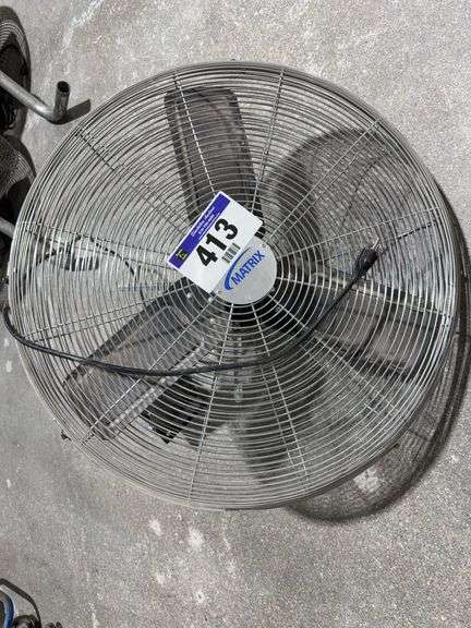 24" MATRIX INDUSTRIAL FAN WITH WALL MOUNT