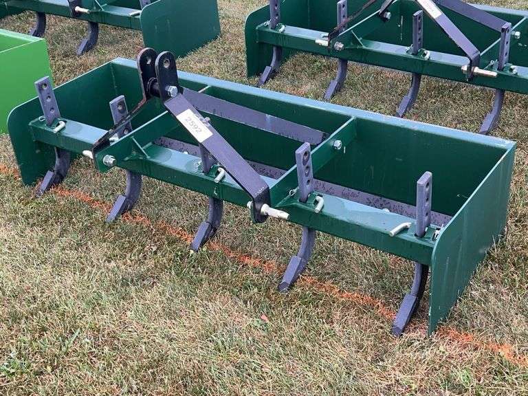 UNUSED 66" 3PTH BOX BLADE