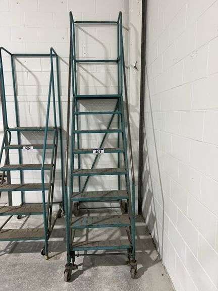 EIGHT STEP ROLLING STAIRCASE 6FT