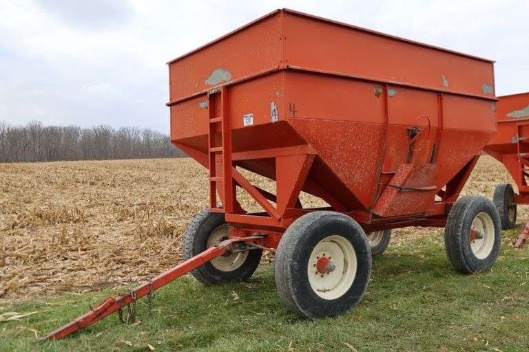 J & M 350 BU. GRAVITY BOX