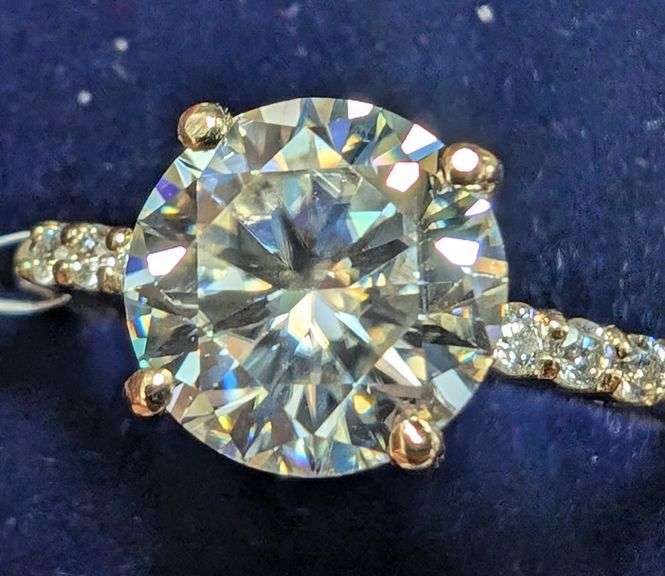 10K(2.14g), MOISSANITE (1.37ct)RING - SIZE 5.75