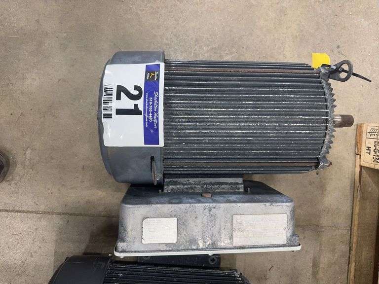 7.5 HP. 1 PHASE ELECTRIC MOTOR