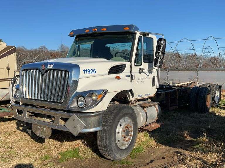 2009 INTERNATIONAL WORKSTAR TANDEM AXLE CAB & CHASSIS
