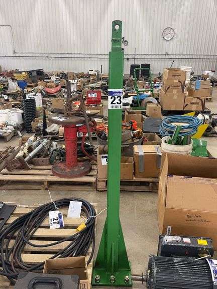 JOHN DEERE HITCH OFF 1770 PLANTER