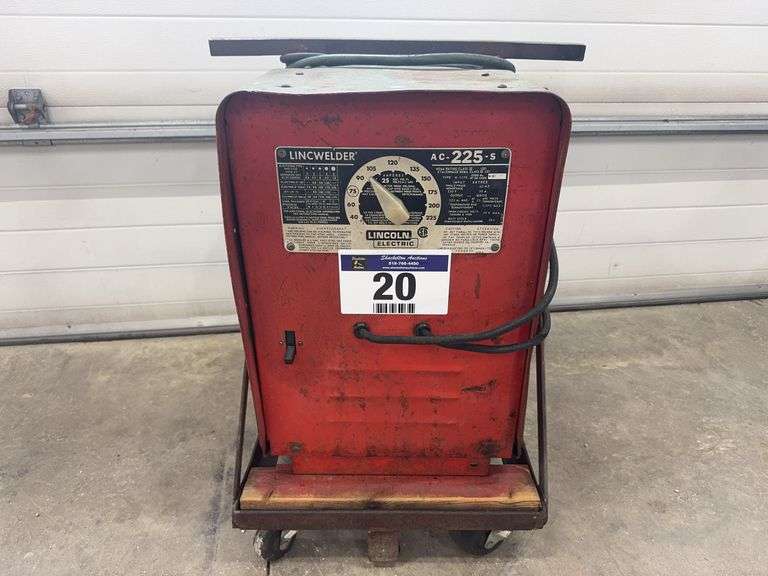 LINCOLN 225 WELDER & CART
