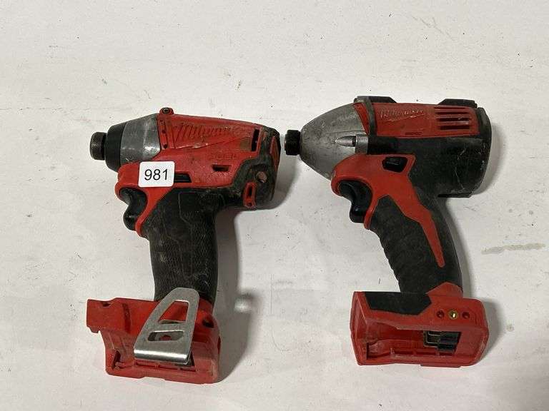 2 MILWAUKEE CORDLESS DRILLS - NO BATTERY OR CHARGER - Shackelton ...