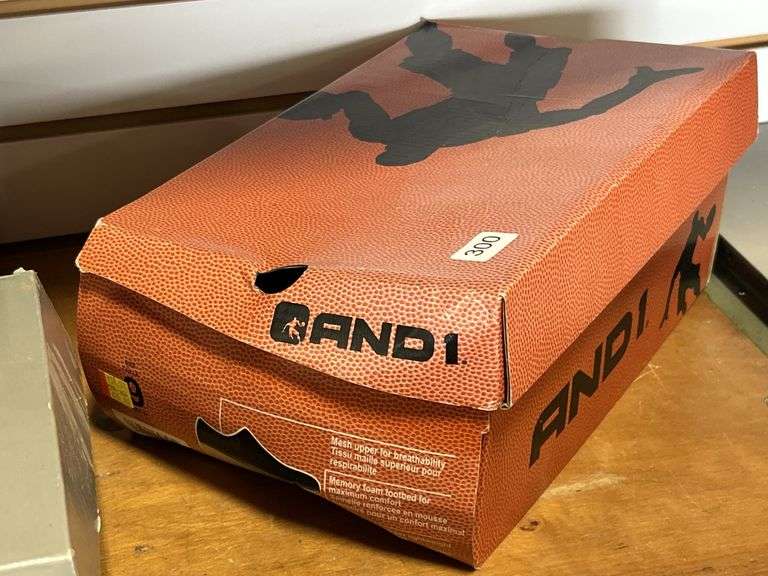 SIZE 9 SHOES