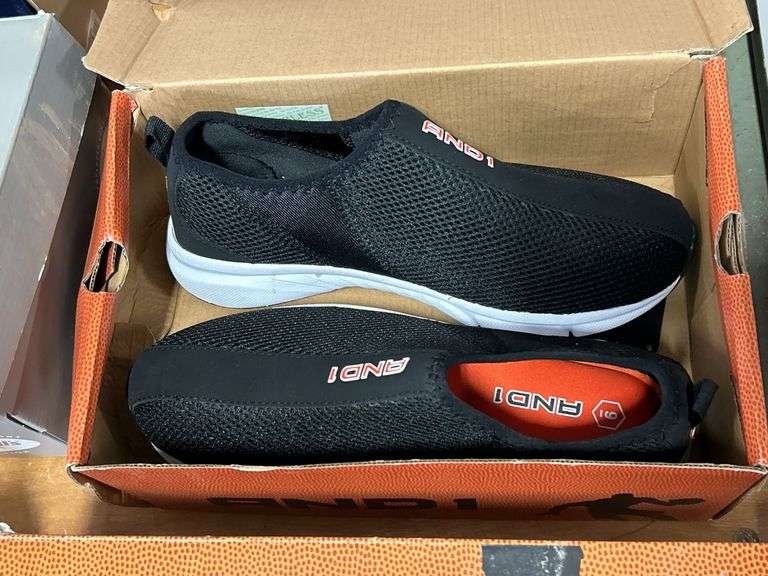 SIZE 9 SHOES