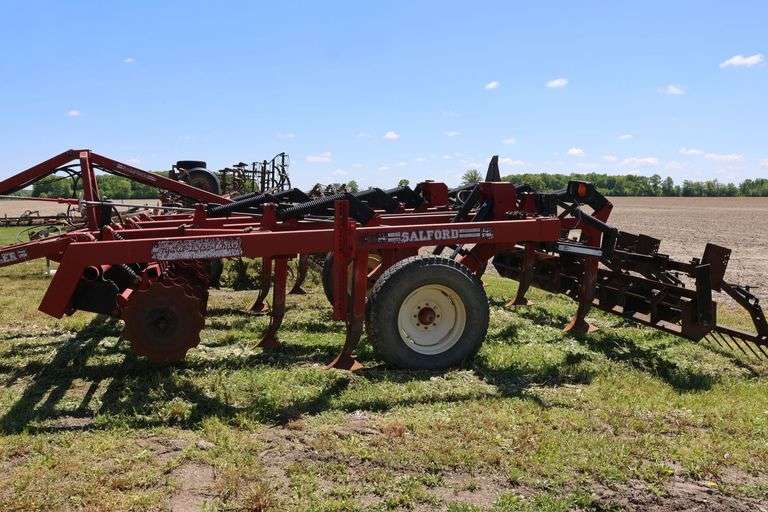 SALFORD 9709 TRASH HANDLER DISC RIPPER - Shackelton Auctions Inc.