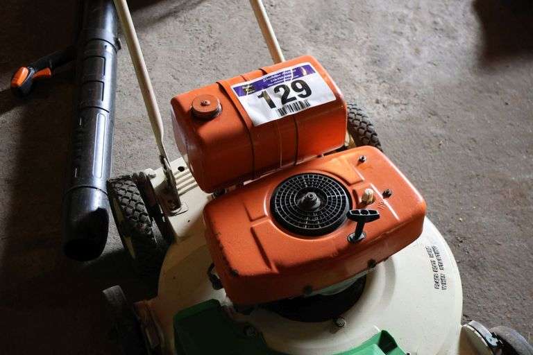 LAWN BOY 2 STROKE LAWN MOWER - Shackelton Auctions Inc.