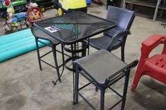 PATIO TABLE & CHAIRS - Shackelton Auctions Inc.