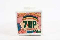 VINTAGE CHILTON TOYS 7UP DISPENSER WITH BOX