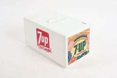 VINTAGE CHILTON TOYS 7UP DISPENSER WITH BOX