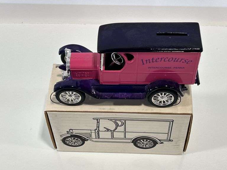 ERTL INTERCOURSE 1923 1/2 TON TRUCK BANK - 1/25
