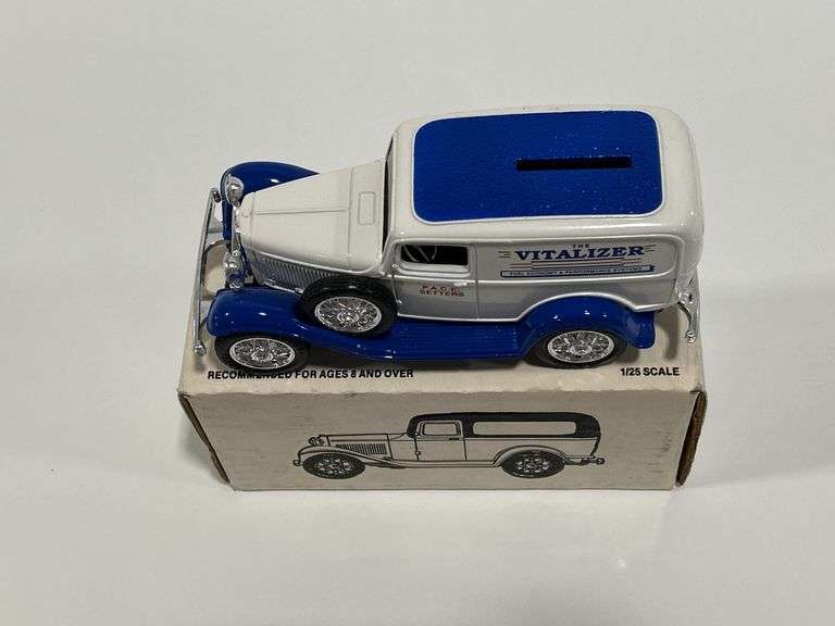 ERTL VITALIZER 1932 PANEL DELIVERY BANK - 1/25