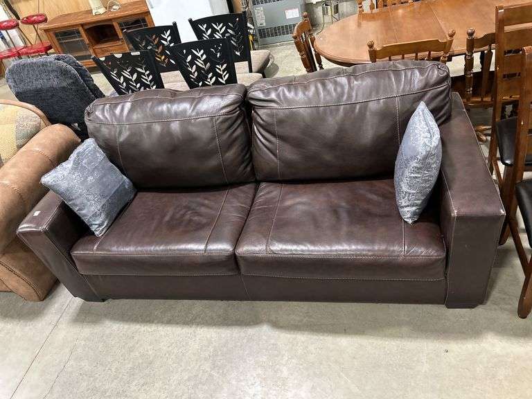 COUCH - 84"X37"X37"