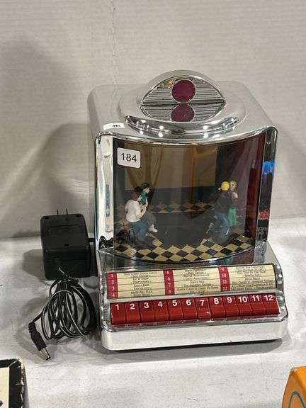 MR.CHRISTMAS PLASTIC TABLE TOP MUSIC PLAYER