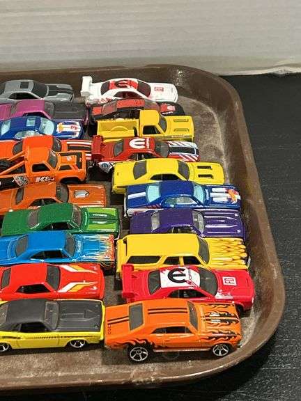 GROUP OF ASSORTED DIE CAST CARS