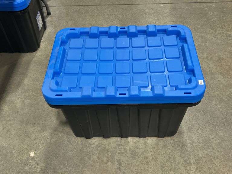 2 MASTERCRAFT 102L STORAGE TOTES WITH LIDS