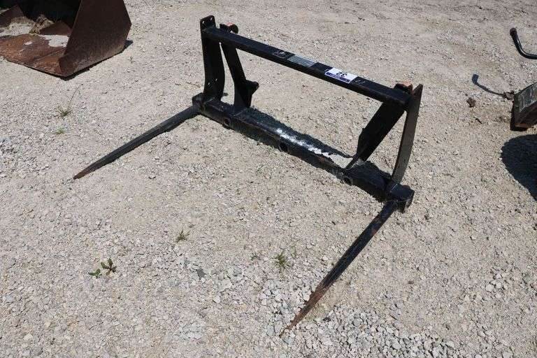 2 PRONG BALE SPEAR