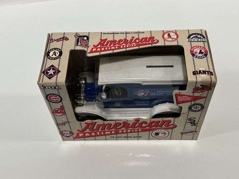 ERTL TORONTO BLUE JAYS DELIVERY TRUCK BANK - 1/25