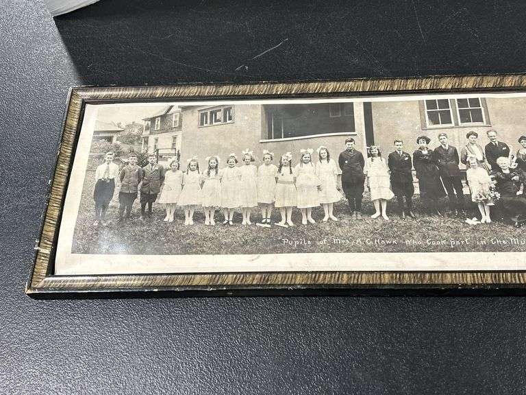 FRAMED PANORAMIC 1921 SCHOOL PHOTOGRAPH - 37" X 9"
