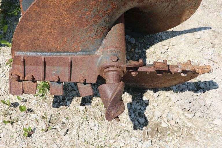 24" POST HOLE AUGER