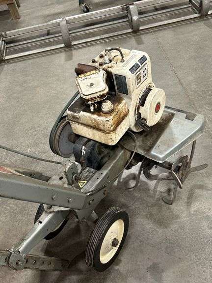 UNIVAL 5 H.P. GAS ROTOTILLER
