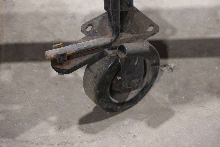 TRANSPORT TRUCK TIRE DOLLY