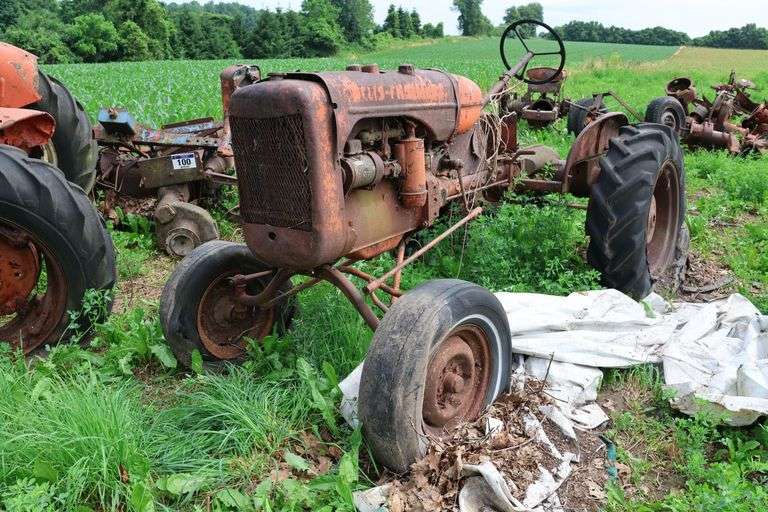ALLIS CHALMERS 'B' TRACTOR