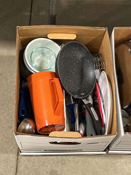 3 BOXES OF ASSORTED KITCHEN ITEMS