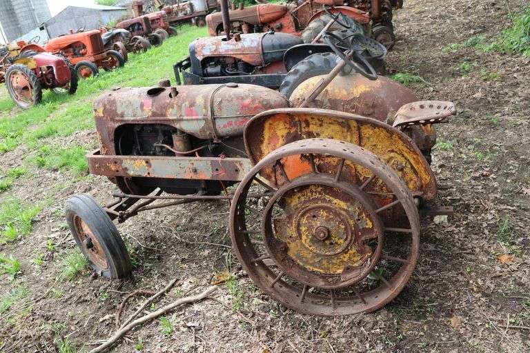 ALLIS CHALMERS 'IB' INDUSTRIAL TRACTOR