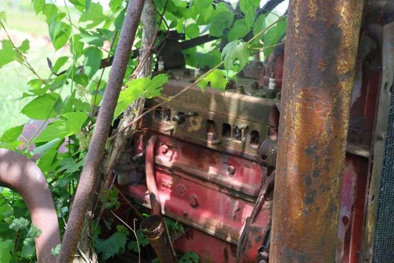 VINTAGE DRILLING TRUCK
