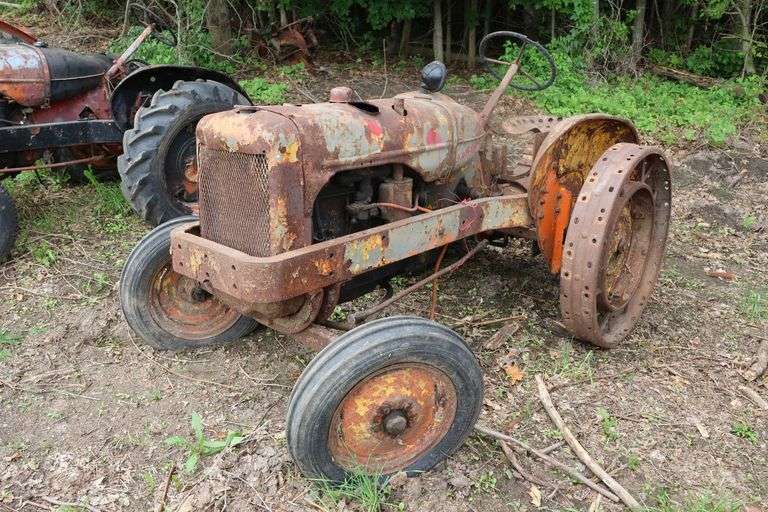 ALLIS CHALMERS 'IB' INDUSTRIAL TRACTOR