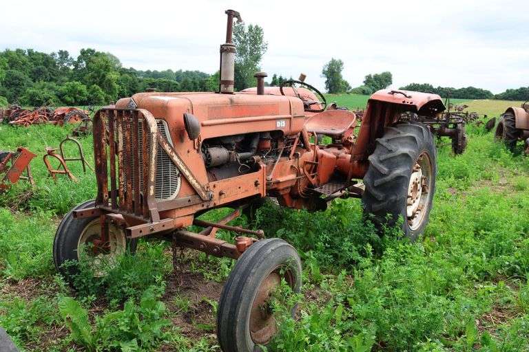 ALLIS CHALMERS D15 TRACTOR