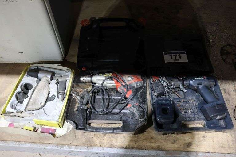 MASTERCRAFT DRILL WITH BATTERY & CHARGER, BLACK & DECKER ELECTRIC DRILL, SPOT SAND BLASTER