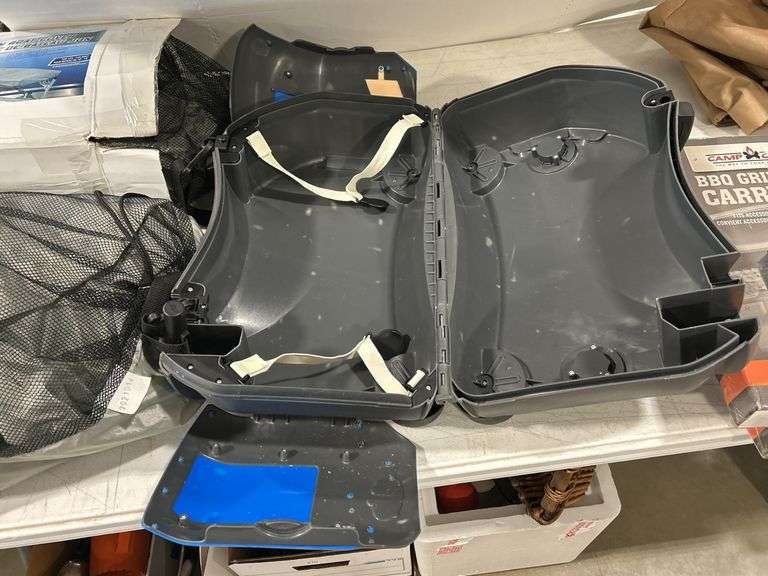 VROOM BATMAN RIDE ON CHILDS LUGGAGE