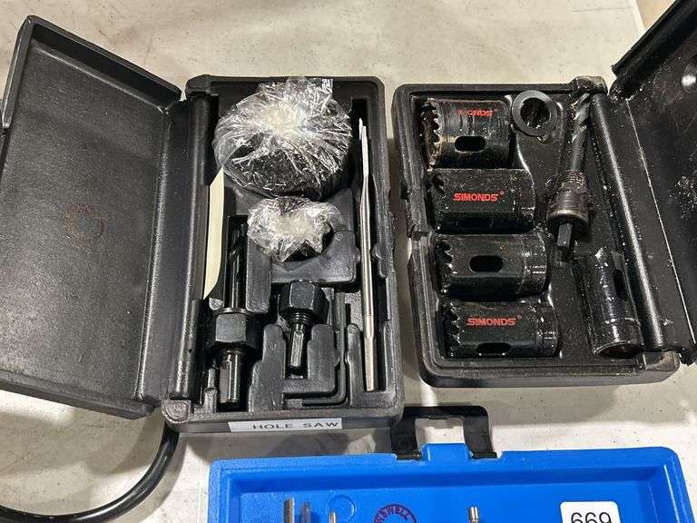 ROUTER BITS & HOLE SAWS
