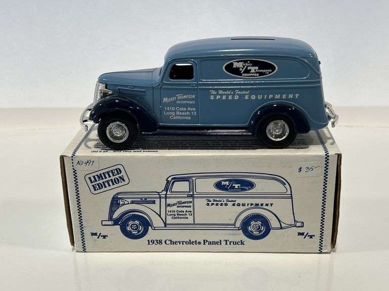 ERTL MICKEY THOMPSON 1938 CHEVROLET PANEL TRUCK BANK - 1/25