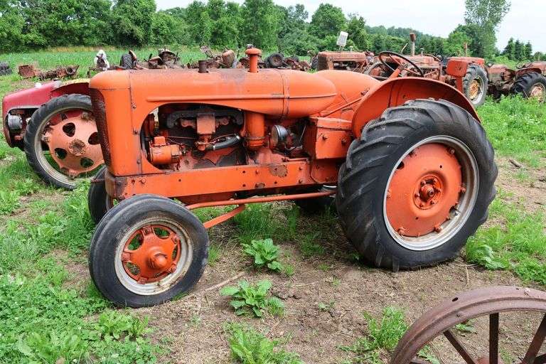 ALLIS CHALMERS 'WF' TRACTOR