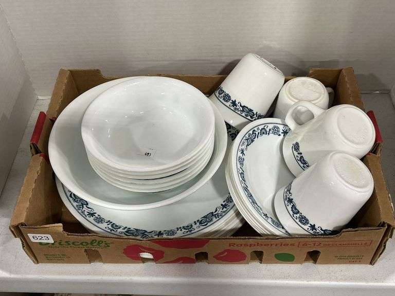 CORNINGWARE PLATES, BOWLS & MUGS