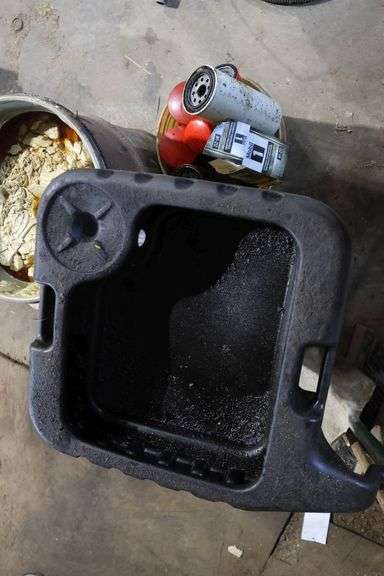 2 OIL BARRELS & OIL PAN