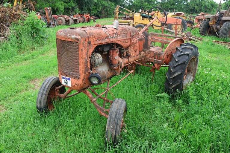 ALLIS CHALMERS 'B' TRACTOR